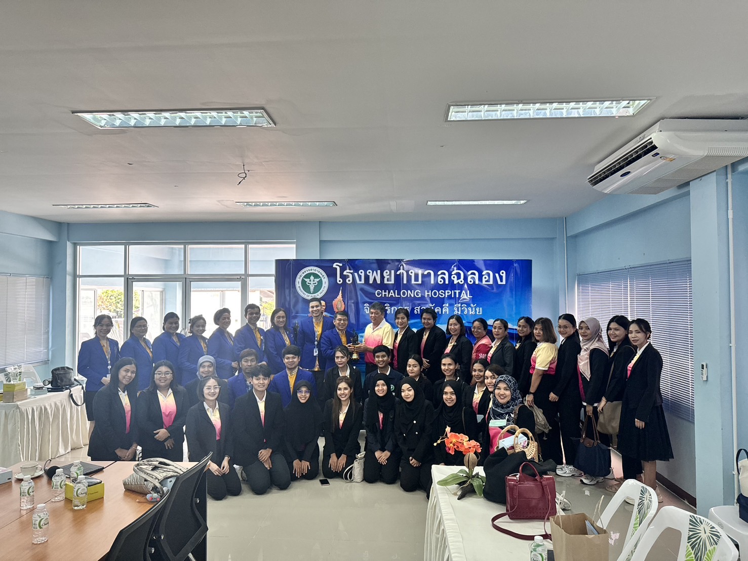 Study visit on the marine referral system at Chalong Hospital, Phuket Province.